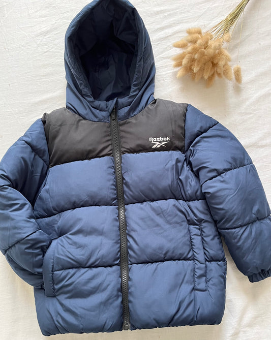 🔵🧥 Parka Reebok Garçon – Tailles 5 à 8 ans